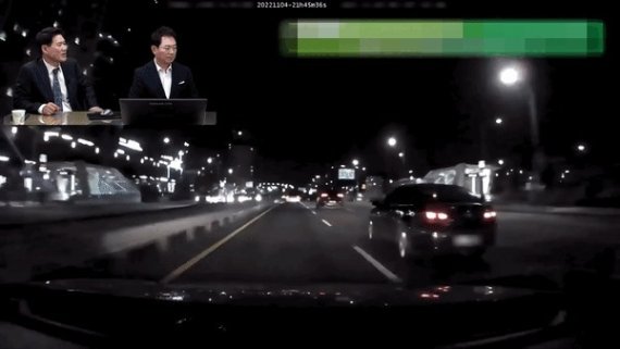 당시 1차선에서 주행한 목격 차량이 제공한 사고 영상. (유튜브 '한문철TV' 갈무리)
