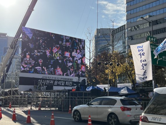 매주 반복되는 서울 도심 대규모 집회…'도로통제·교통혼잡' 만성화 - 파이낸셜뉴스