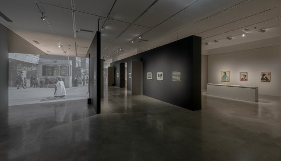 [서울=뉴시스]국립현대미술관 '모던 데자인 : 생활, 산업, 외교하는 미술로' 전시 전경.