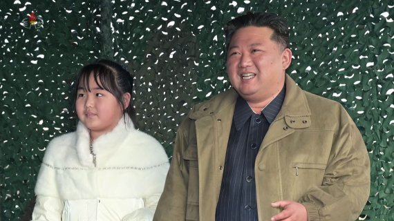 국정원 "ICBM 발사 때 온 김정은 딸, 둘째 김주애 판단"