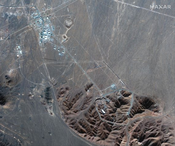 지난 2020년 11월 4일 이란 중부 굼에서 촬영된 포르도 우라늄농축시설(FFEP) 위성 사진.AFP연합뉴스