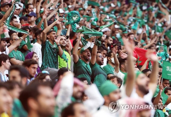 [월드컵] "아랍의 기쁨"…'루사일의 기적'에 환호한 사우디아라비아