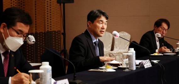 이주호, 시·도교육감과 첫 대면 "고등교육특별회계 의견 나누겠다"