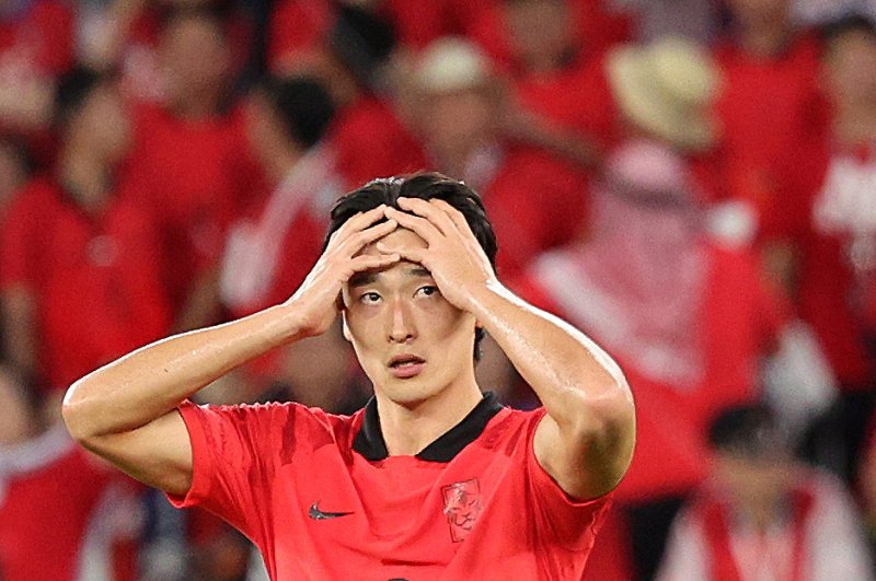 조규성이 28일 오후(현지시간) 카타르 알라이얀 에듀케이션 시티 스타디움에서 열린 2022 카타르 월드컵 조별리그 H조 2차전 대한민국과 가나의 경기 후반전에서 추가 실점에 아쉬워하고 있다. 경기는 2대3으로 한국이 석패했다. 2022.11.29/뉴스1 ⓒ News1 이동해 기자