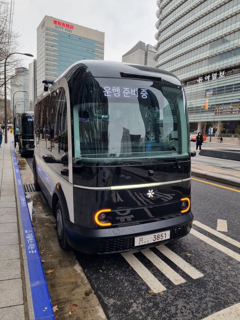 [시승기] 청계천 달리는 자율주행 셔틀 …