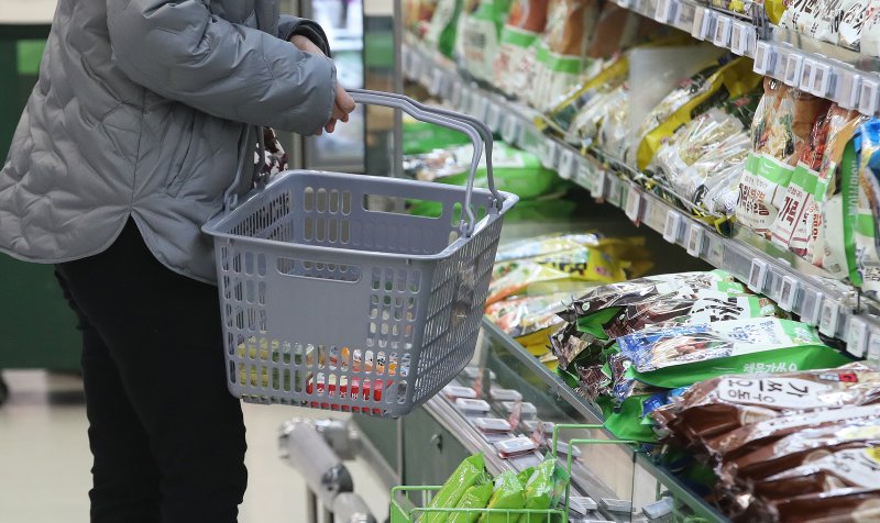 "유통기한 직전에 식품 사요" 극한의 짠테크가 온다