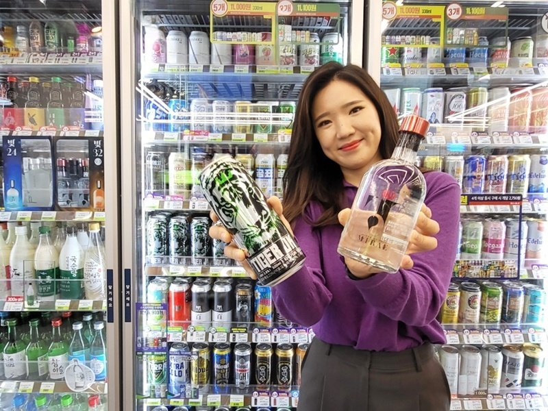 CU, '타이거JK맥주'·'미래소주' 단독 출시.(CU 제공)