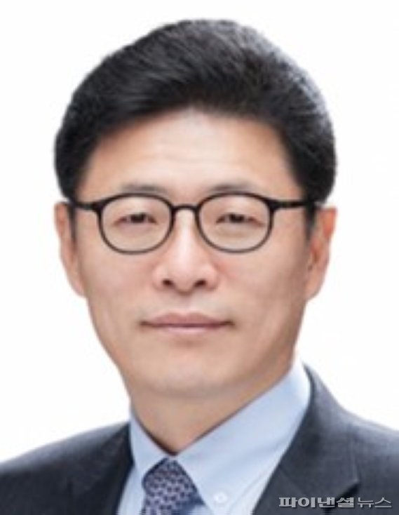 '전쟁 중 수장 안바꾼다' SK, 조대식 의장 4연임..주요 계열사 대표 유임