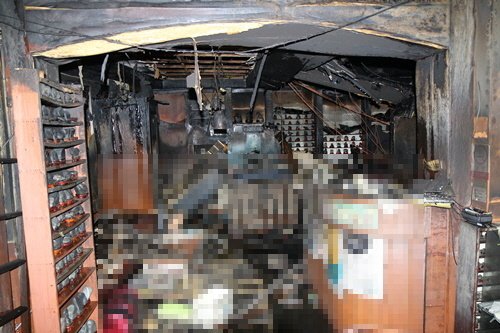 화재가 발생한 부산 사상구의 개인병원의 모습(부산경찰청 제공)
