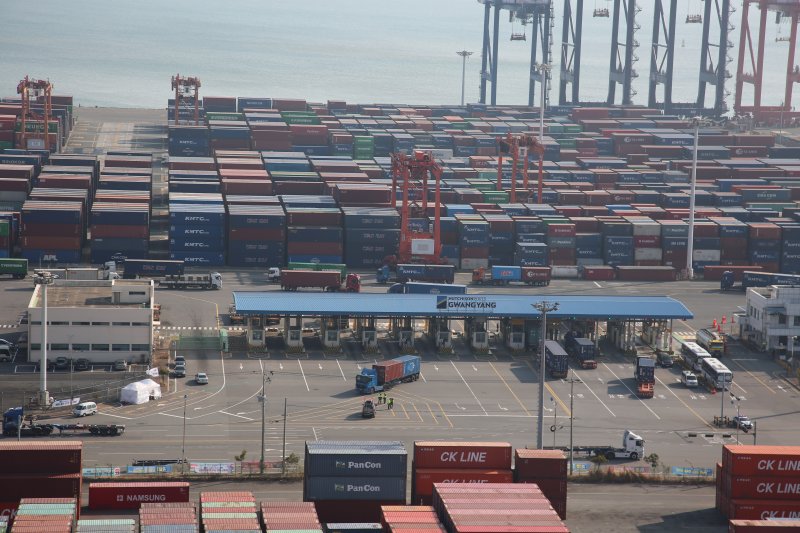 광양항 컨테이너부두 운영 정상화…'물류난 해소' - 파이낸셜뉴스