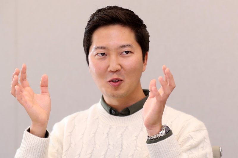 차명훈 코인원 대표가 2일 서울 영등포구 여의도 코인원 본사에서 뉴스1과 인터뷰를 하고 있다. 2022.12.2/뉴스1 ⓒ News1 민경석 기자