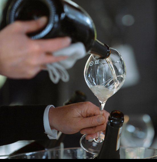 콘타디 카스탈디, 샴페인 부럽지 않은 맛과 향..와인마다 선명한 매력 일품
