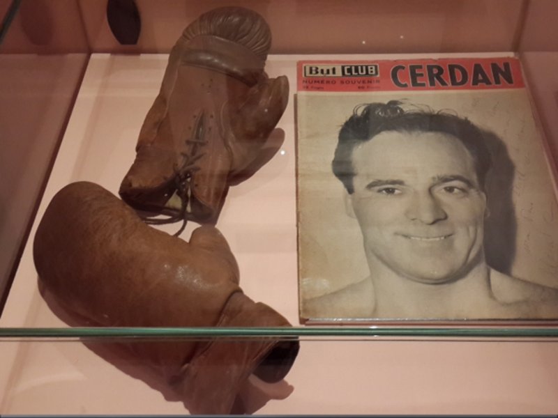 마르셀 세르당과 그가 사용한 글로브 /사진=조성관 작가