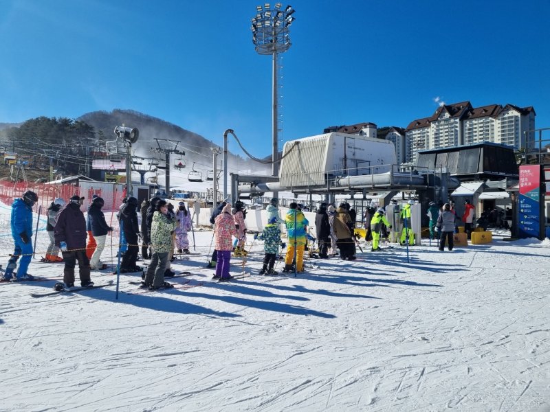 평창 용평리조트 개장 당시 인파.(뉴스1 DB)