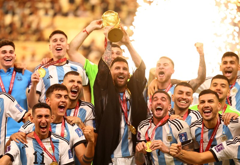 [월드컵] 아르헨티나, 세 번째 별 달다…'생애 첫 우승' 메시, 골든볼(종합) 