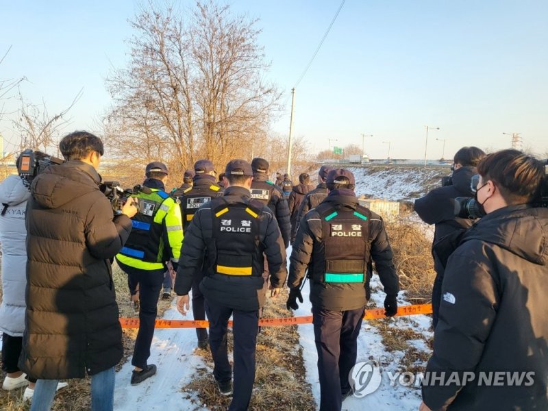 "유영철도 은폐 위해 그랬었다..동거녀 시신 유기장소 다시 캐물어야"