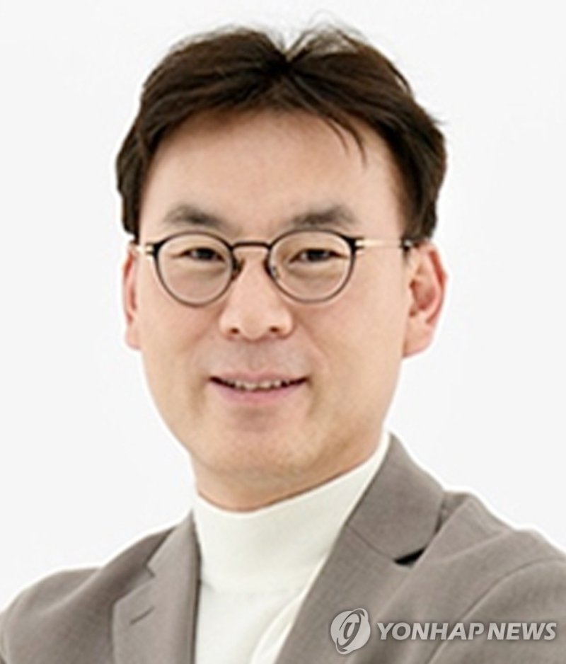 도기욱 넷마블 각자대표 [보도자료] * 인물정보 업데이트 후 현직 변경이 있을 수 있습니다.