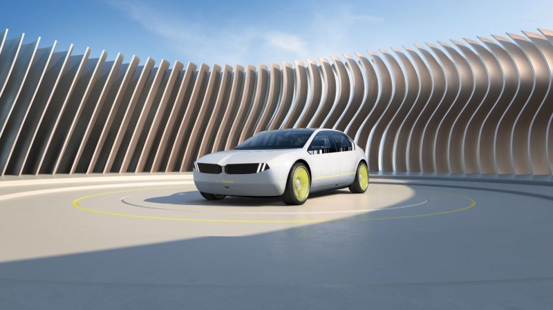 BMW, CES에서 미래형 세단 콘셉트 모델 ' BMW i 비전 디' 공개