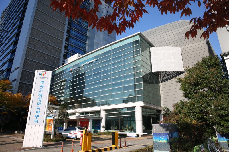 부산 해운대구 부산시청자미디어센터 전경. 제주에는 별도 시청자미디어센터가 없어 현재 시청자미디어재단 부산센터 권역으로 묶여 있다. 위성곤 예비후보는 이런 지역 미디어 인프라 한계를 감안해 지역언론 지원 상설기구 설치를 공약으로 제시했다. /사진=뉴시스