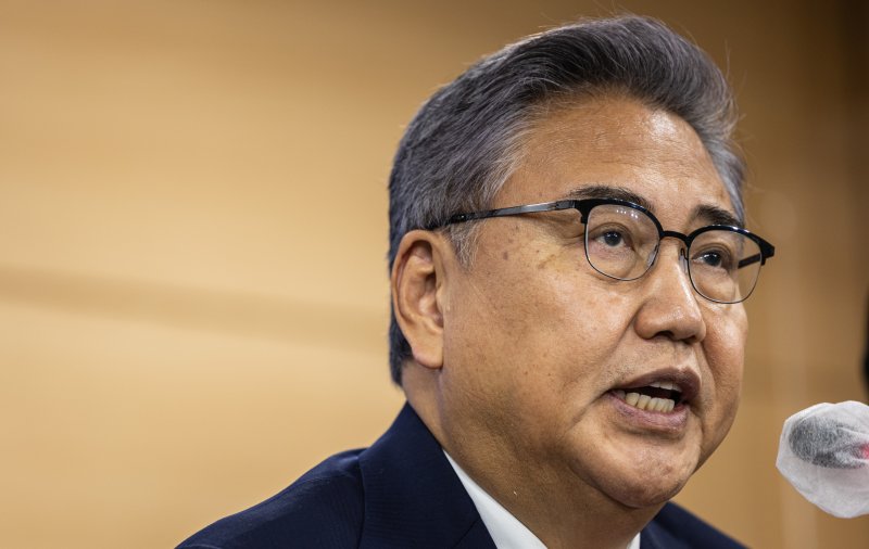"상대방 선의에 기댄 평화는 가짜… 北 도발땐 압도적 대응" [외교·국방 고삐 다잡는다]