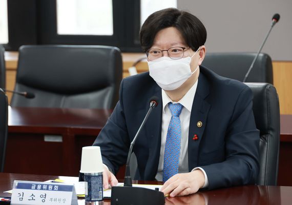 금융위 “회사채·CP 금리 낮아져...비우량물 지원 강화”