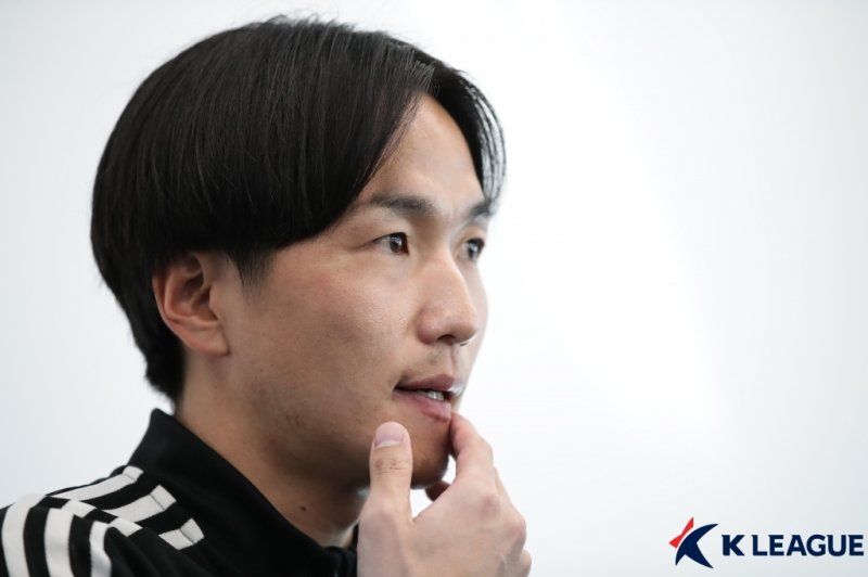 홍명보에 '최악의 일본선수'라 저격당한 아마노 "돈 때문에 전북을..."