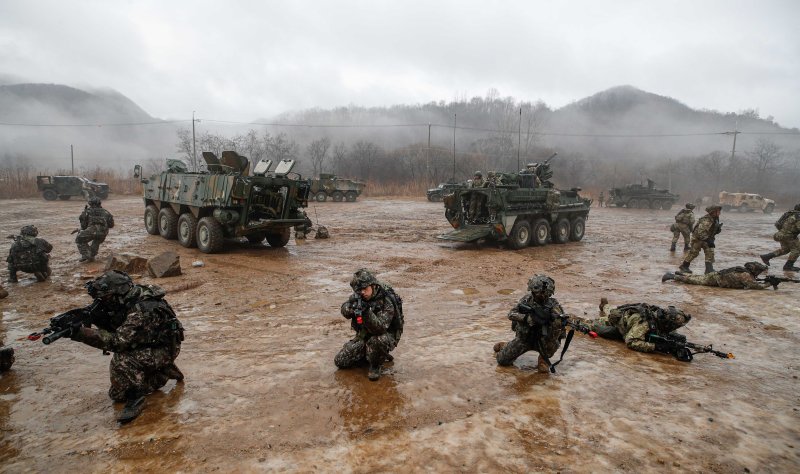 육·해·공, 즉각 응징 전투준비태세..근무복 대신 전투복 착용