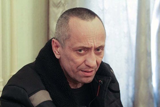 러시아 국영언론과 인터뷰 중인 미하일 포프코프(58)