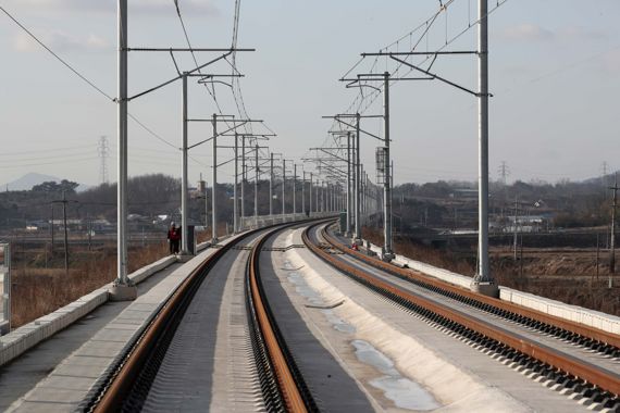 충남도, 서해선 KTX 조기 연결 ‘가속도’