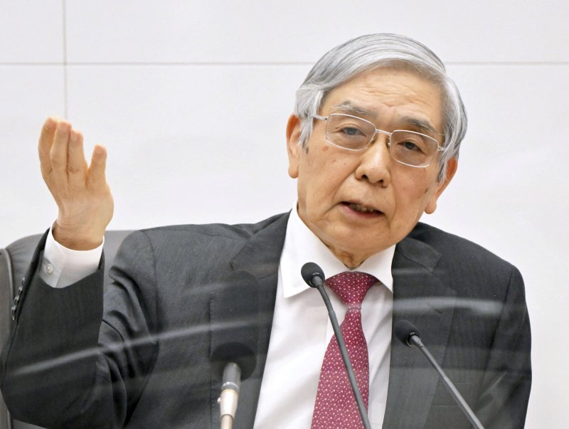 구로다 하루히코 일본은행(BOJ) 총재가 지난 18일 일본 도쿄에서 금리 결정을 마친 뒤 기자회견을 하고 있다.로이터연합뉴스