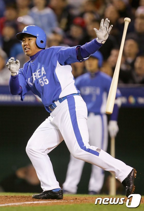 2009년 WBC 결승전에서 9회말 극적인 결승타를 쳤던 이범호. ⓒ AFP=News1