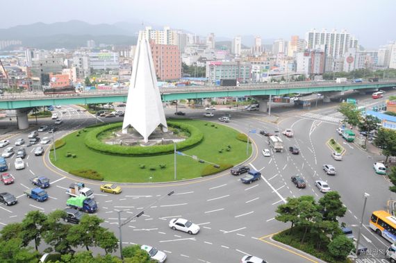 울산 신복로터리 평면교차로 공사 4단계로 진행