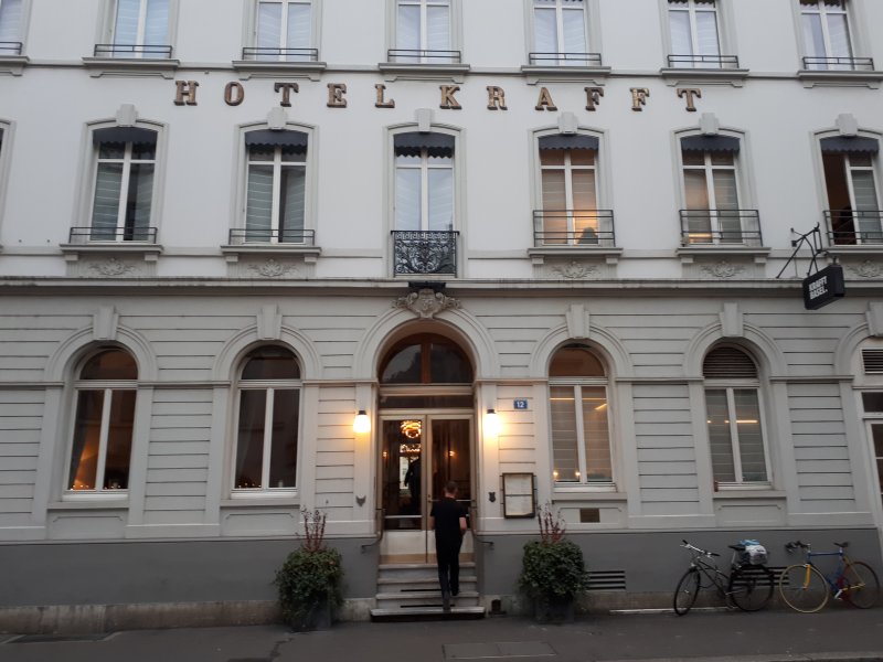 헤르만 헤세가 장기투숙하며 '황야의 이리'를 쓴 호텔 크라프트. /사진=조성관 작가