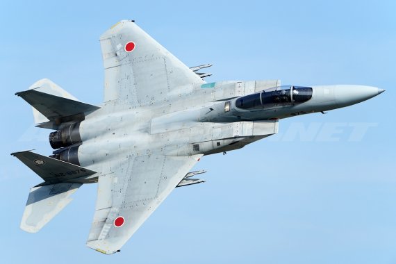 일본의 F-15는 미쓰비시(三菱)중공업이 미국 보잉사의 제조 허가를 받아 일본 국내에서 생산해 왔기 때문에 공식 모델명은 F-15J로 불린다. 일본은 1980년대부터 F-15 도입을 시작해 현재 모두 203대를 보유하고 있다. /일본 항공자위대
