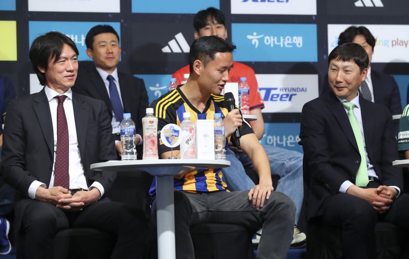 [서울=뉴시스] 최진석 기자 = 울산현대 정승현이 20일 서울 서초구 더케이호텔서울에서 열린 하나원큐 K리그 2023년 개막 미디어 데이에서 발언을 하고 있다. 2023.02.20. myjs@newsis.com