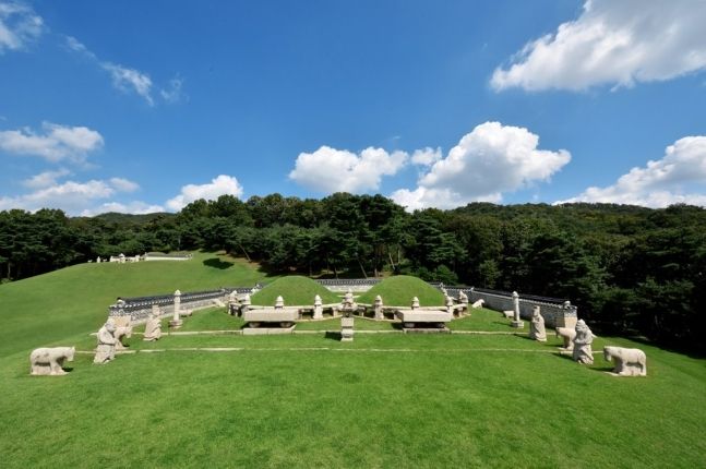 문화재청 "조선시대 왕릉 봉분, 시대 지날수록 축소"