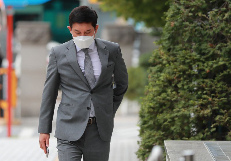 김봉현 전 스타모빌리티 회장2021.10.15/뉴스1 ⓒ News1 구윤성 기자