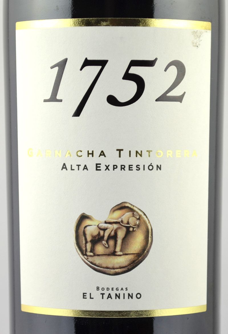 찐득한 풀바디 와인인데 화려한 풍미에 발랄함까지..1752 가르나차 틴토레라 매력있네