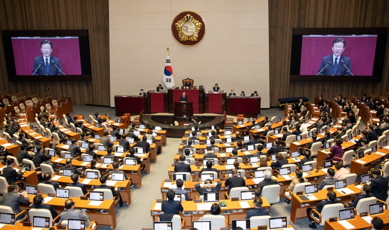 지난달 27일 서울 여의도 국회에서 열린 제403회 국회(임시회) 제8차 본회의 모습. 사진=뉴스1