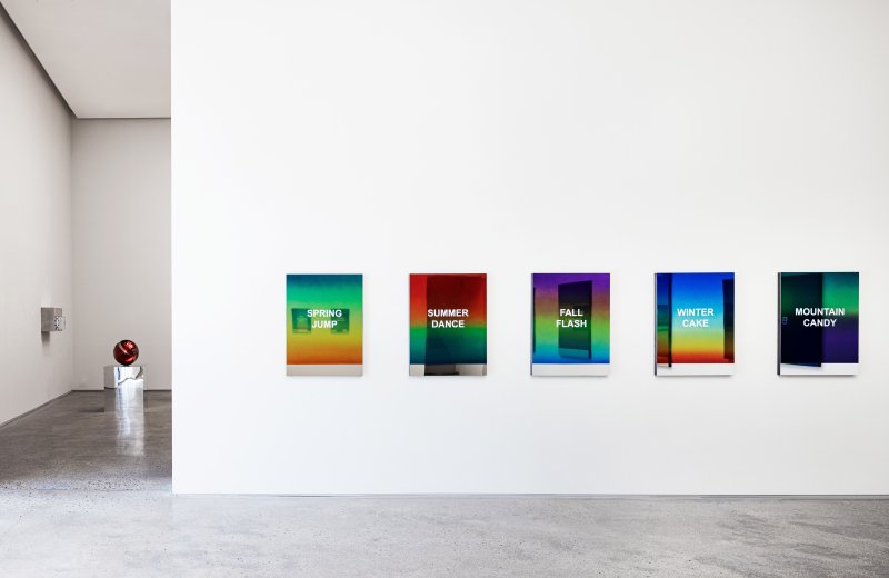 PKM갤러리에서 열리는 이원우 개인전 '당신의 아름다운 미래' 전시장 모습. (PKM갤러리 제공)