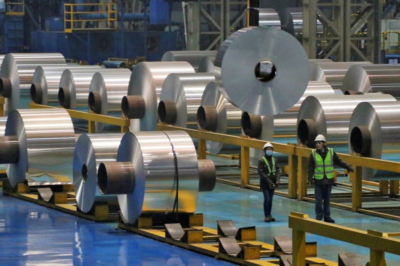 지난 2019년 11월 23일 중국 산둥성 쩌우핑에서 촬영된 알루미늄 생산 라인.로이터연합뉴스