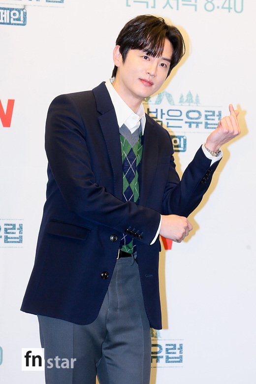 [포토] 권율, '제가 막내입니다' - fn스타