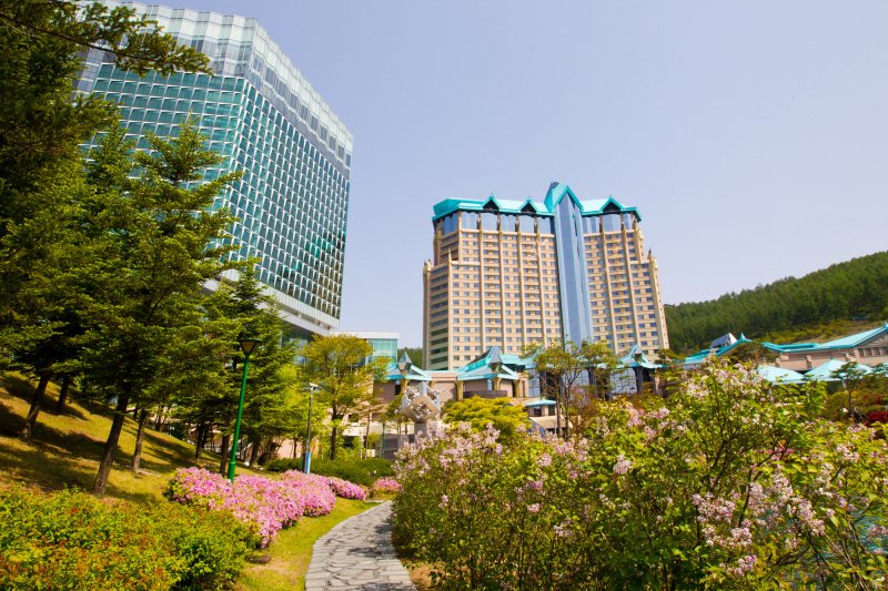 그랜드호텔 봄 전경(강원랜드 제공)