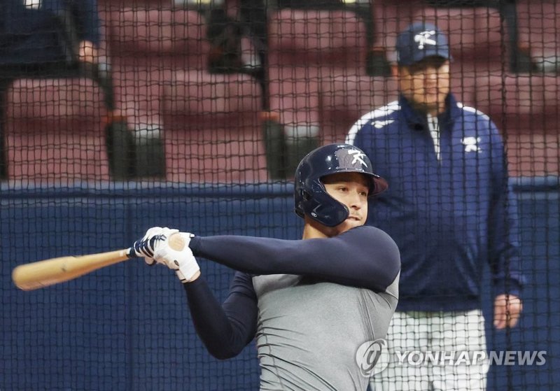 배팅 훈련하는 토미 현수 에드먼 배팅 훈련하는 토미 현수 에드먼 (서울=연합뉴스) 박동주 기자 = 월드베이스볼클래식(WBC) 한국 야구 대표팀 토미 현수 에드먼이 3일 오후 서울 고척 스카이돔에서 배팅 훈련을 하고 있다. 2023.3.3 pdj6635@yna.co.kr (끝)