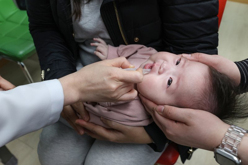 오늘부터 영아 대상 로타바이러스 백신이 무료로 접종된다. 연합뉴스 제공.