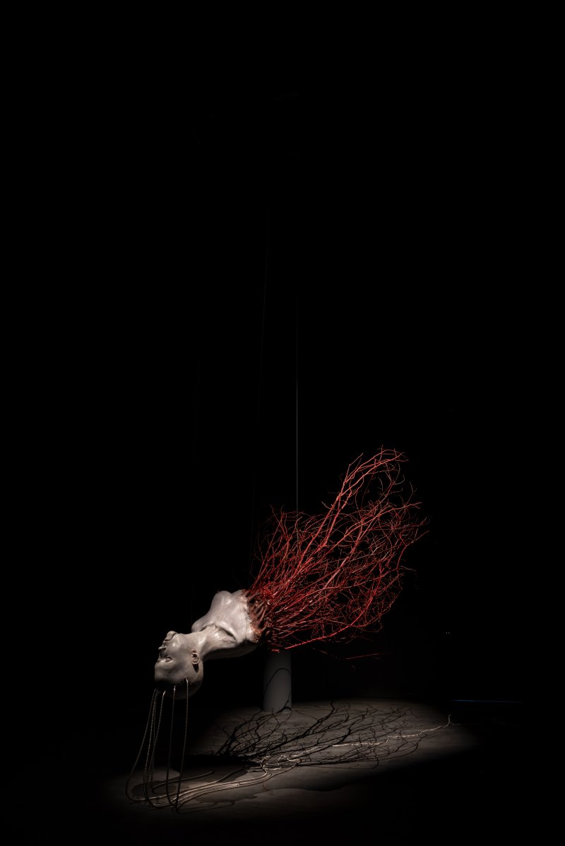 노진아, 〈진화하는 신, 가이아〉, 2017／2023, 인공지능 로보틱스 조각(사진=백남준아트센터 제공) *재판매 및 DB 금지