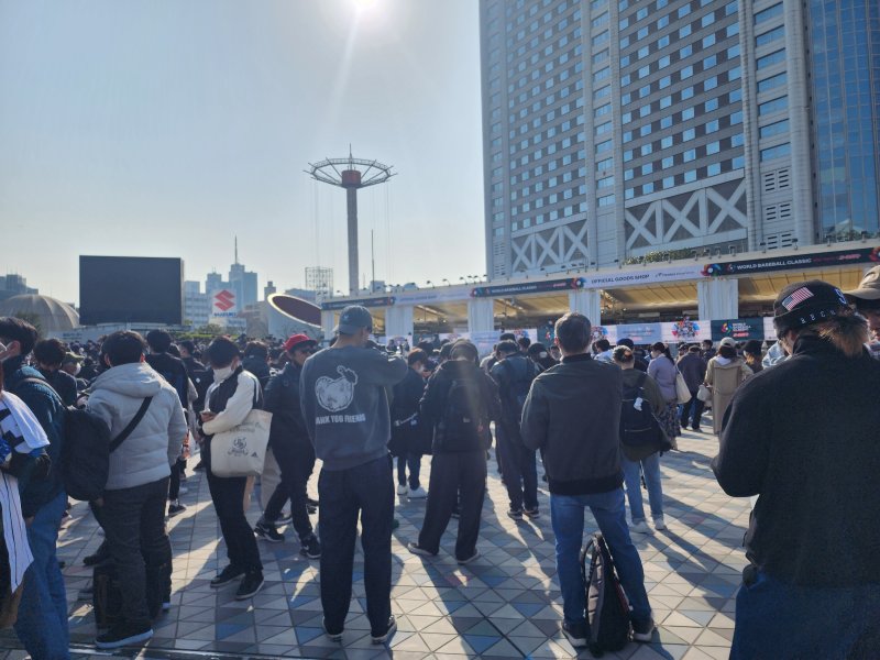 [도쿄=뉴시스] 김희준 기자 = 일본 야구 팬이 잔뜩 몰려든 9일 일본 도쿄돔. 2023.03.09 jinxijun@newsis.com