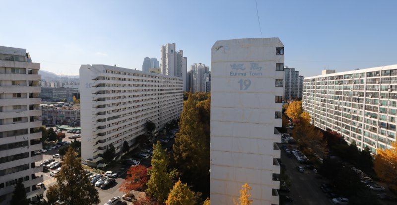 조합설립 앞둔 은마아파트 실거래 보니...거래량 5배↑ "막바지 조합수요 몰렸다"