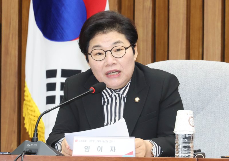 尹 근로 유연화 재검토 지시에 與 "MZ와 토론회 등 소통 강화"