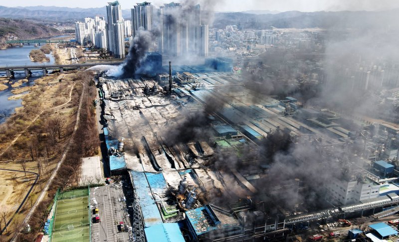 고용장관, 한국타이어 공장 찾아 "사고, 무관심·방심에서 기인"